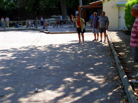 Canalside Petanque at Colombiers